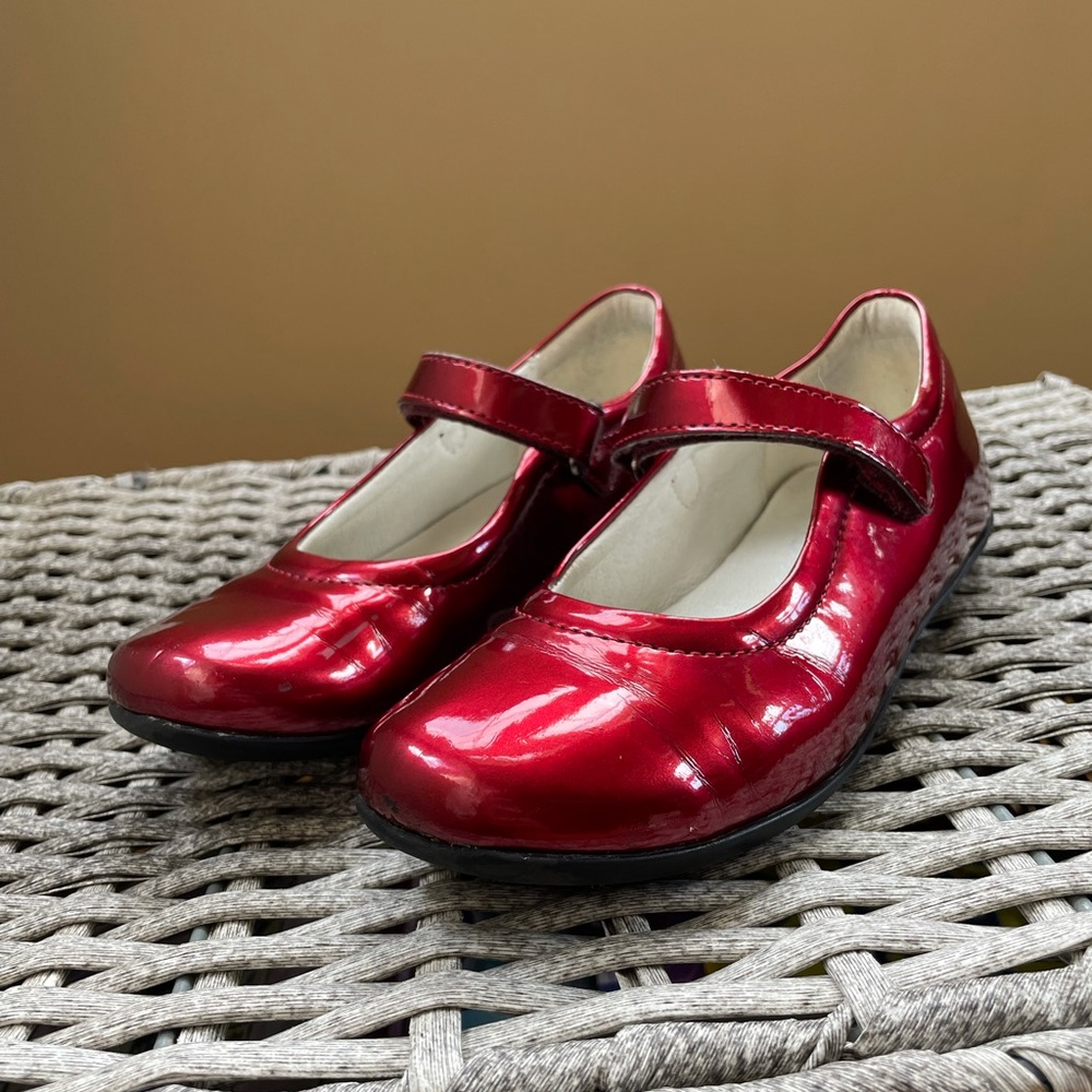 Kids dress shoe